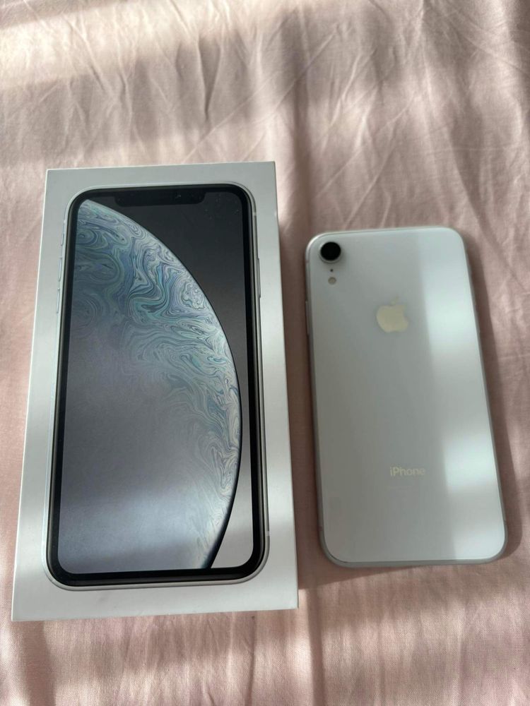 iPhone XR 64GB Silver