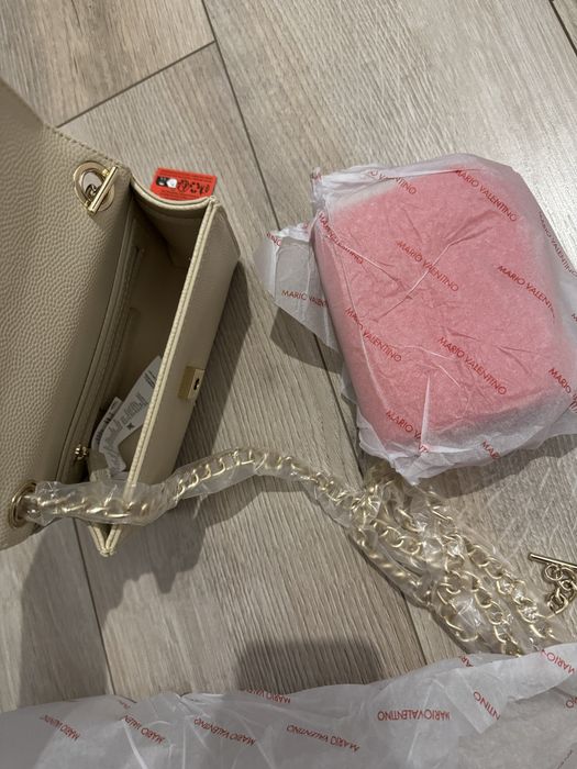 Poseta/Geanta de umar Mario Valentino, noua, bej, cu sigiliile pe ea!