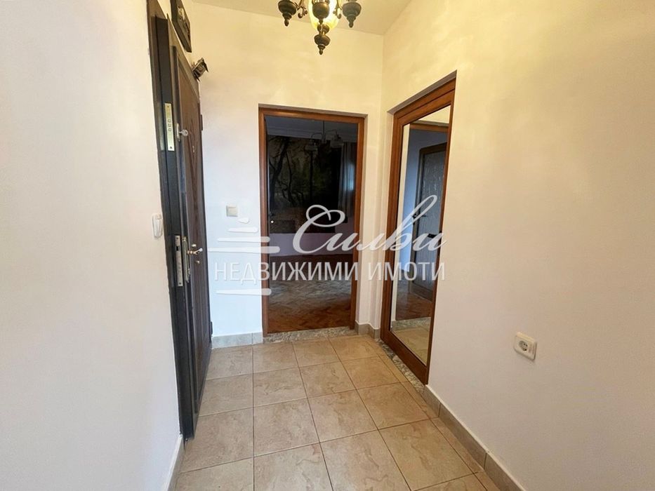 Продава се Двустаен апартамент в Шумен, Пазара - 63 кв.м за 891 €/кв.м - Снимка #9