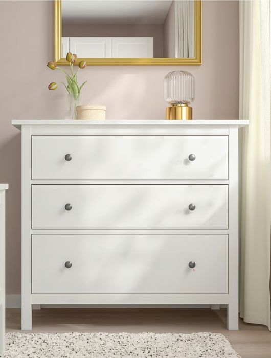 Comoda HEMNES Ikea galben
