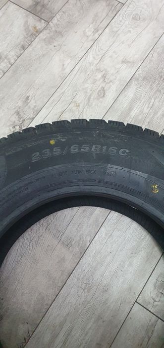 Новый зимний покрышки r16 235/65