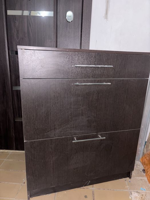 Обувница продам самовывоз