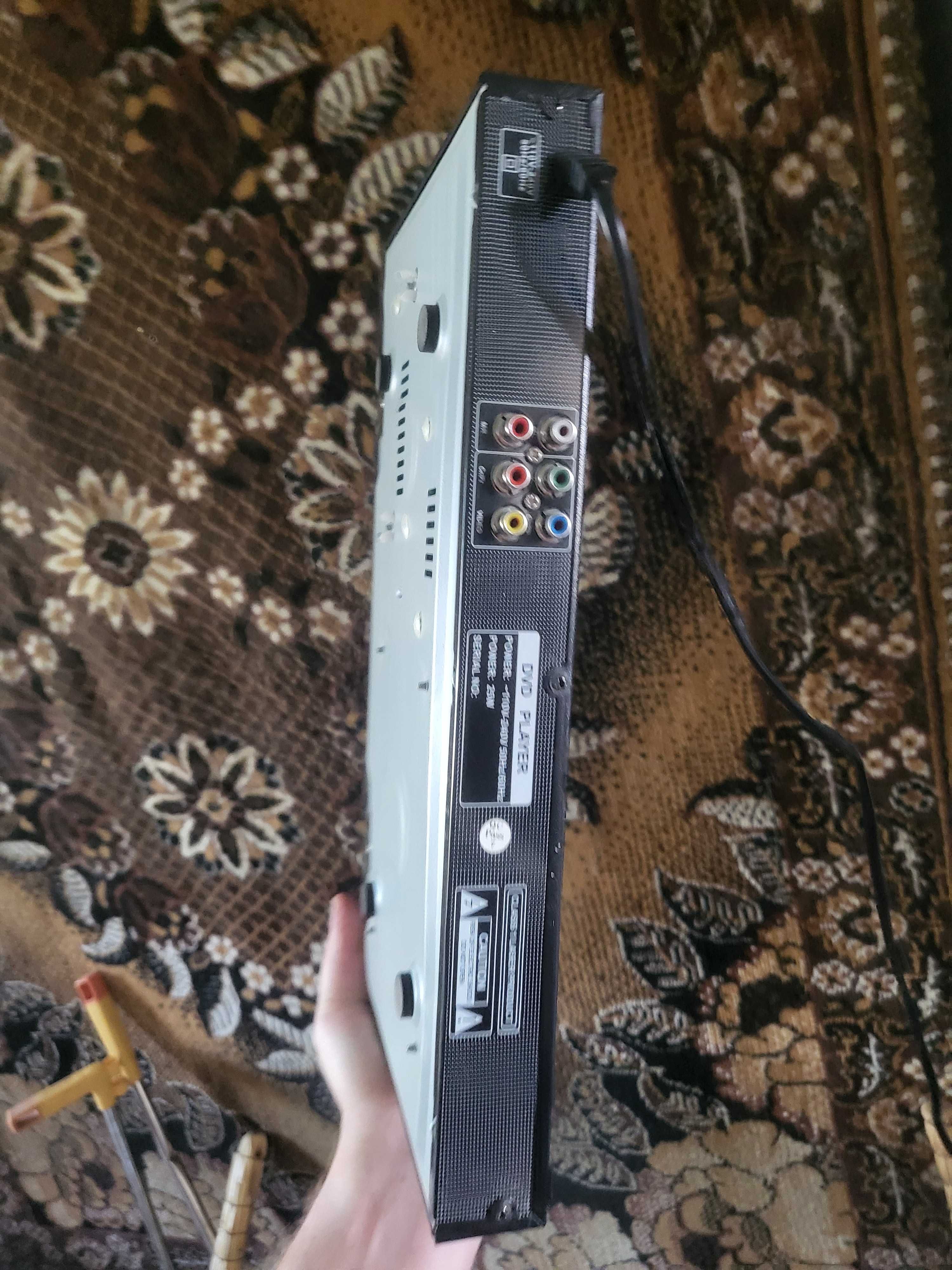 Продам телевизор и DVD 2 шт.