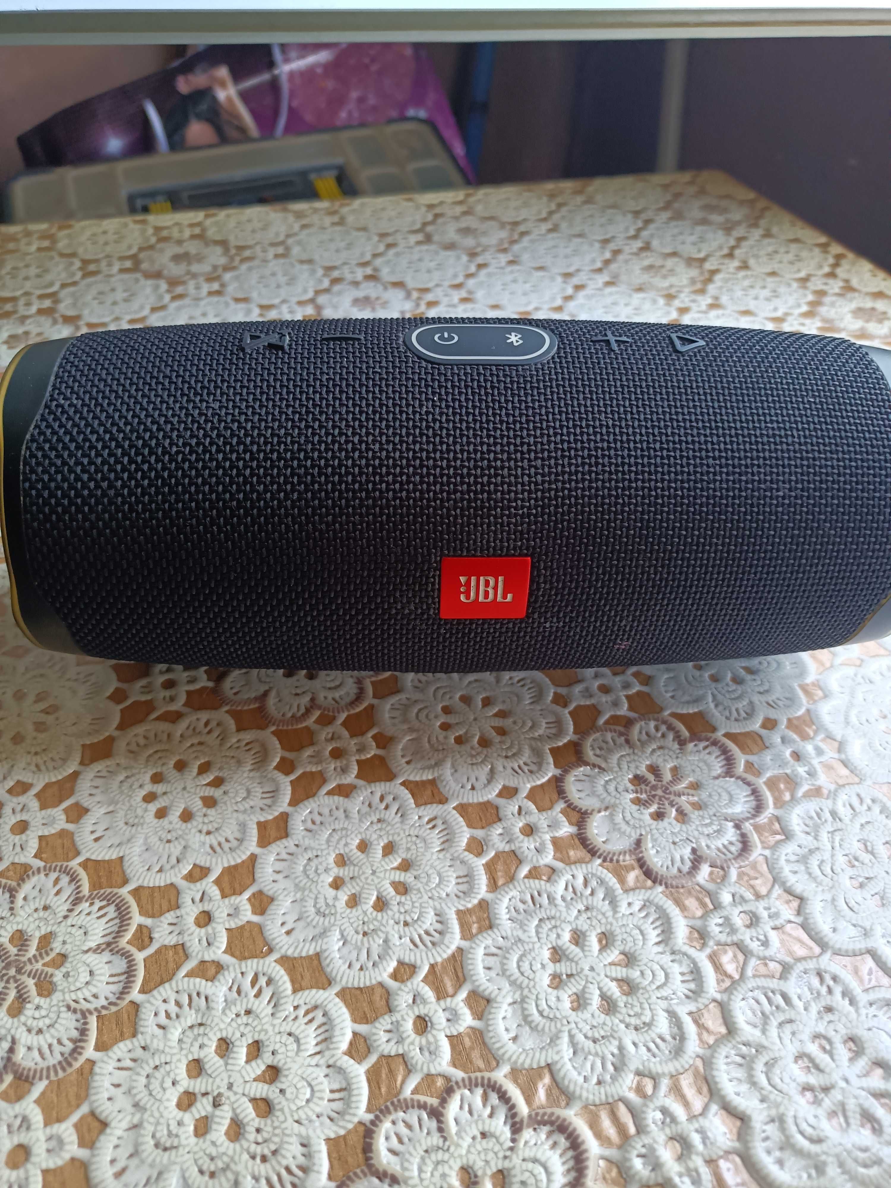 Тонколона JBL CHARGE4