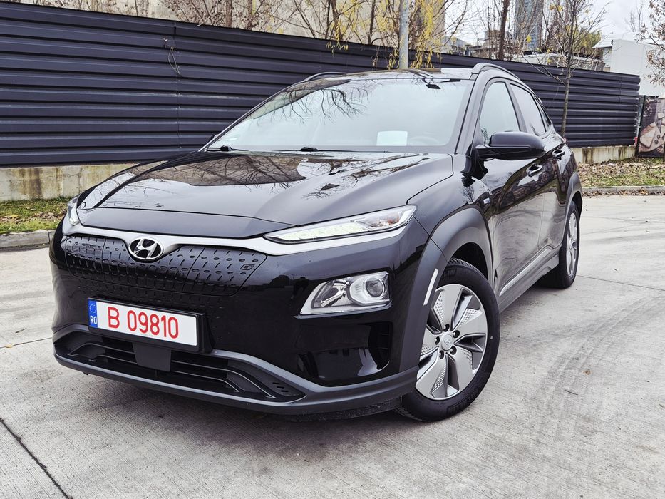 Hyundai Kona 64 kw ,450 km autonomie Bijuterie .Schimb,Variante