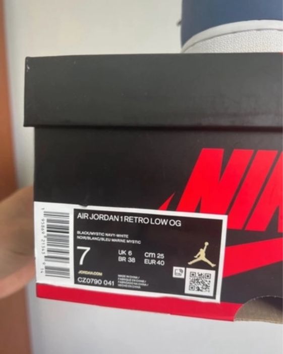 Jordan 1 retro low og black mystic navy