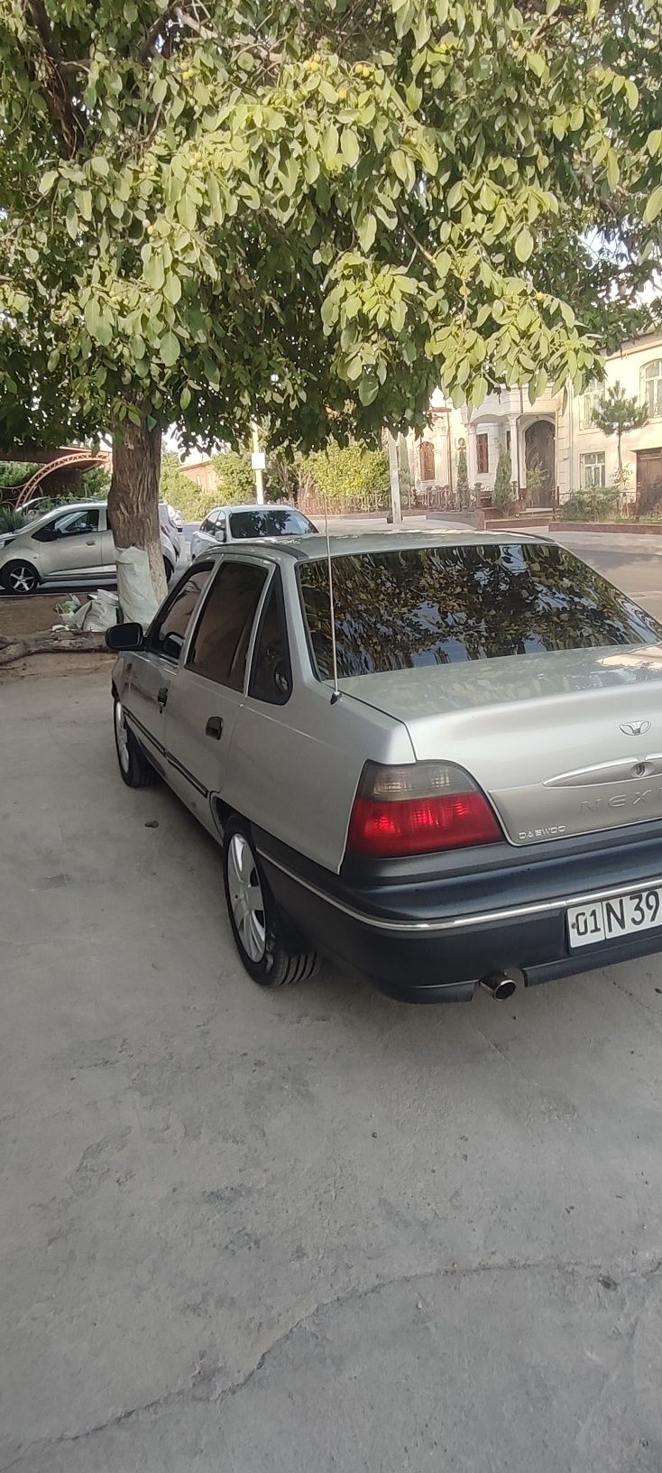 Nexia 1 sons sotiladi