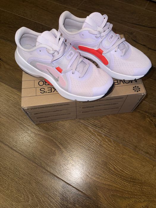 Женски маратонки Nike