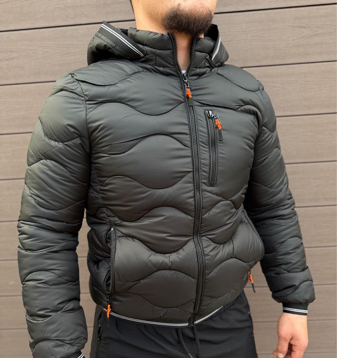 Мъжко зимно яке с качулка