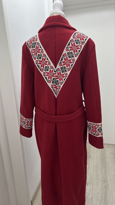 Palton cu detalii traditionale din lana si casmir Melor