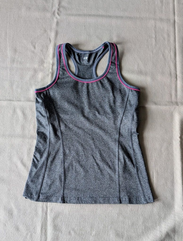 Top sport H&M. Mărimea S