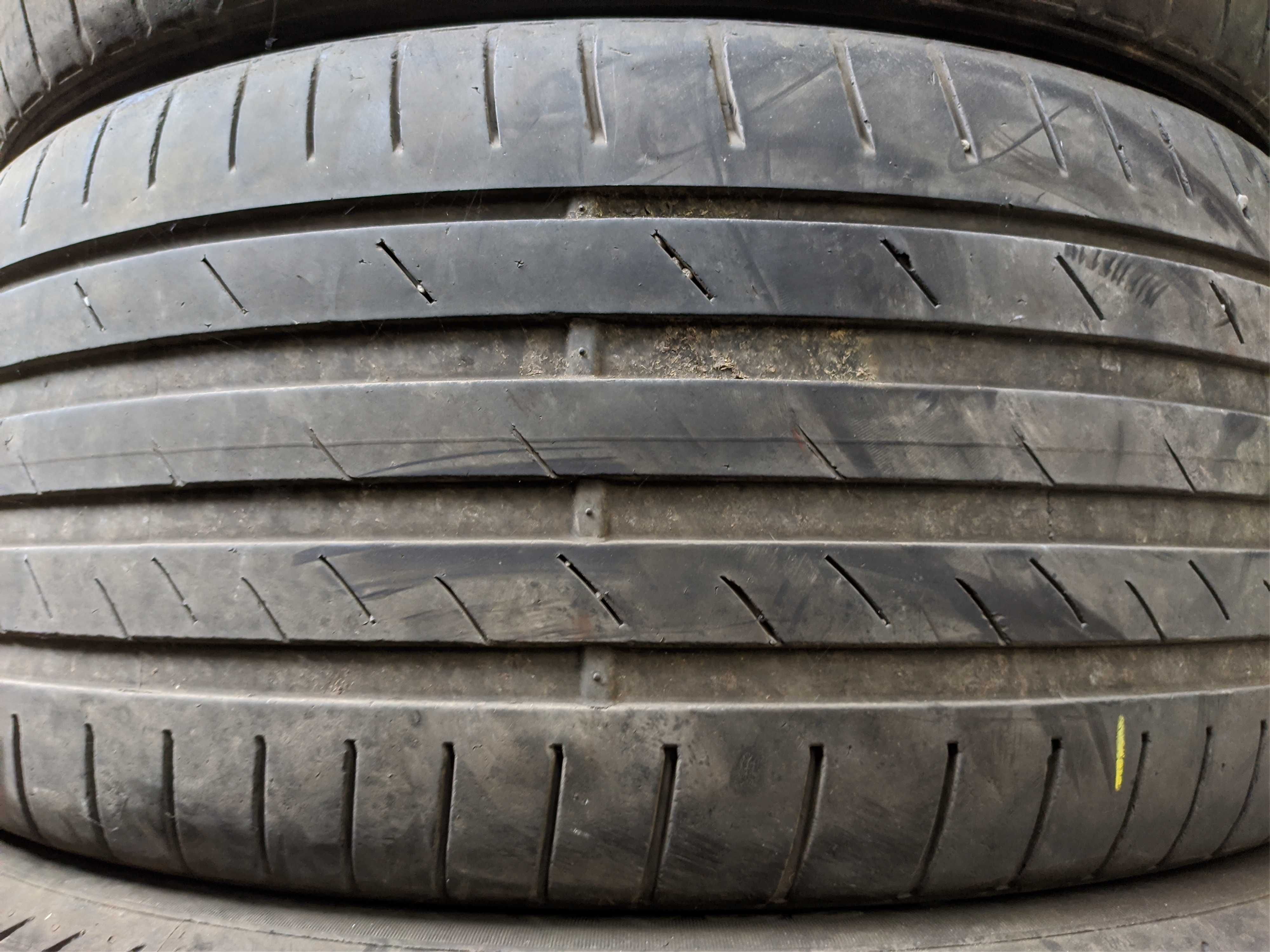 2бр Летни гуми 245 40 20 - Kumho