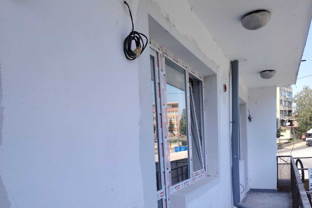 Продава се Тристаен апартамент в Луковит - 71 кв.м за 850 €/кв.м - Снимка #3