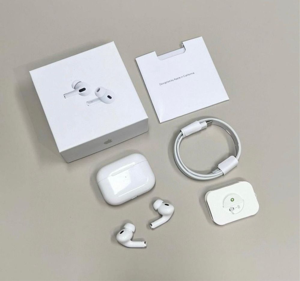 Apple AirPods Pro (2nd Generation) – MagSafe Charging Case USB‑C