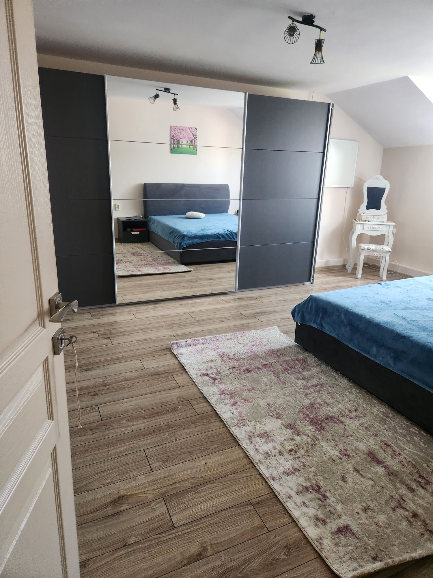 CASA individuala + garsoniera individuala atasata in zona liniștită