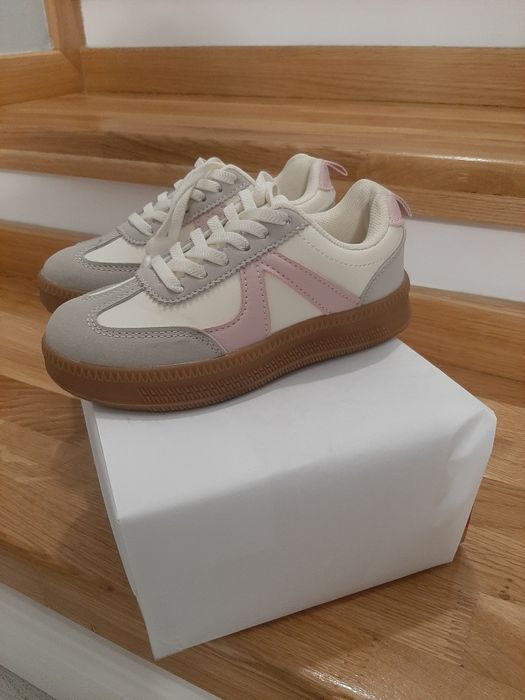 Incaltaminte fetite Reserved marimea 28