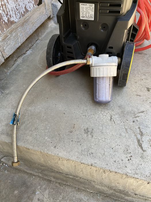 Pompă pentru spălat în stare perfectă de funcționare.