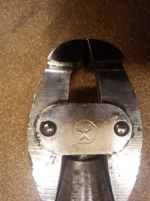 Продам! Тиски_часовые_ручные