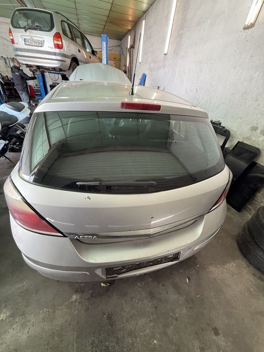 Опел Астра 2005г бензин