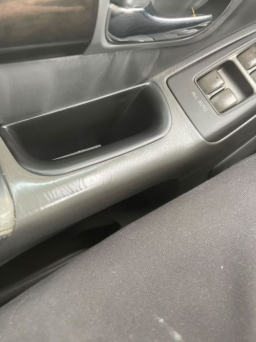 Кормушки в дверную карту Toyota land cruiser Prado 120/gx470