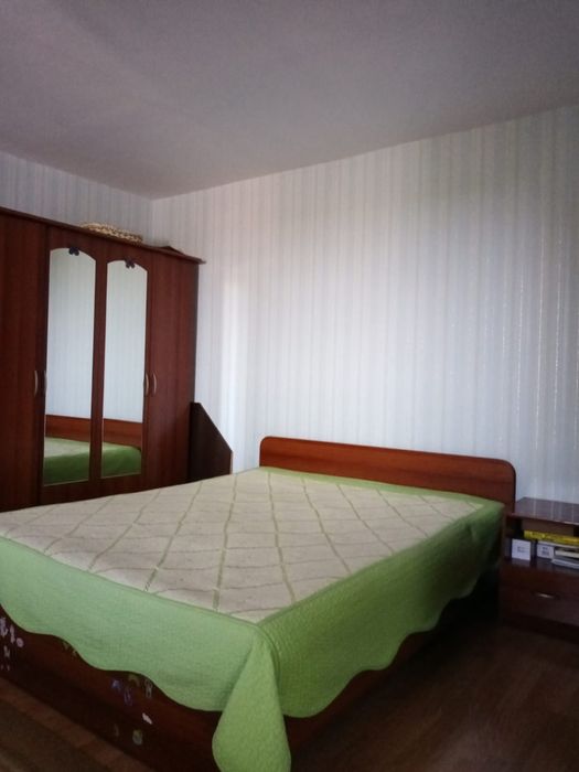 Продам спальный гарнитур