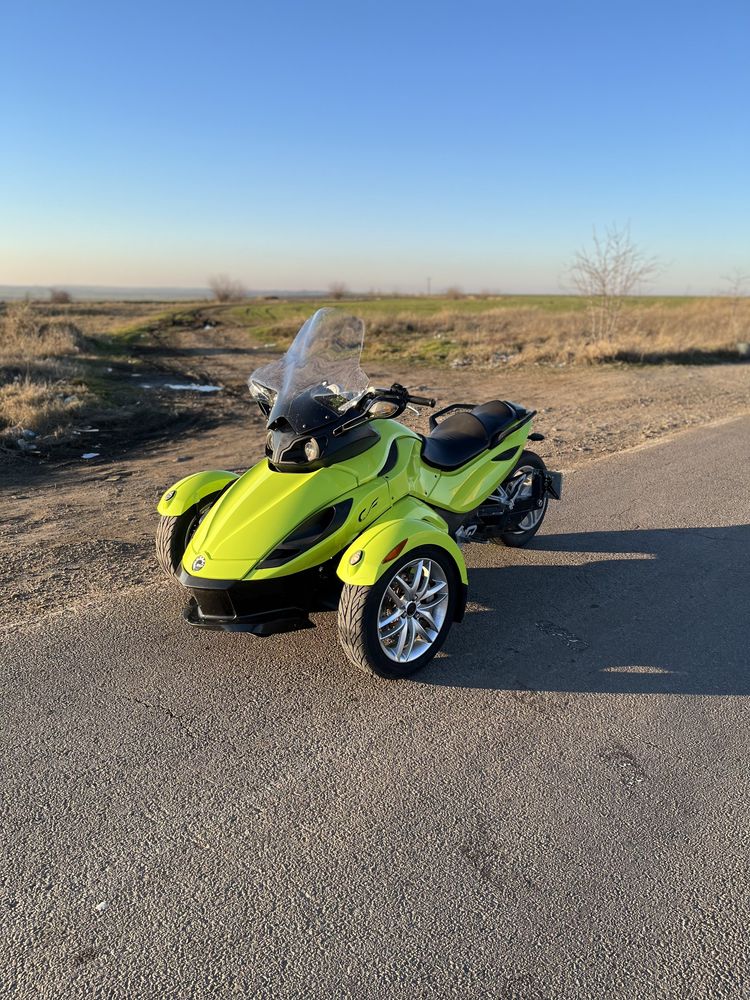 Can-Am Spyder RSS 1000cc cutie manuala 5+1 2013 recent inmatriculat!!