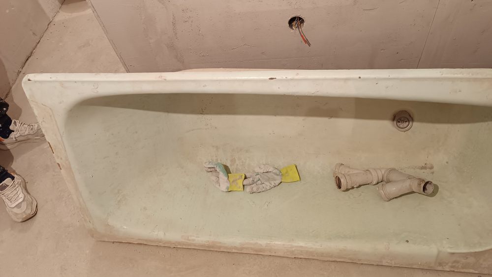 Срочно!продам Чугунную Ванну!