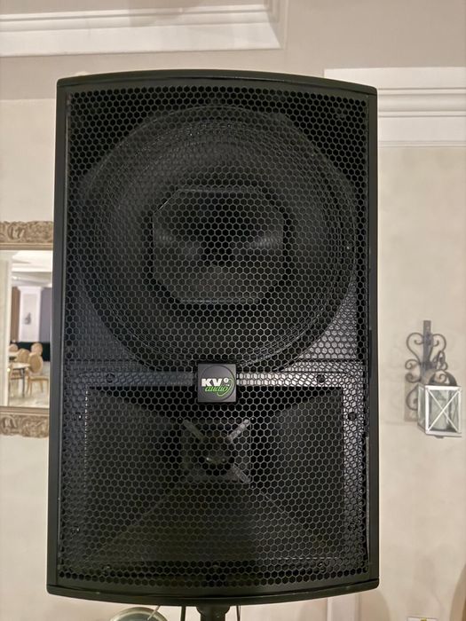 De vanzare 2 boxe model KV audio EX15