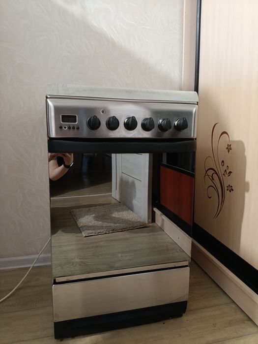 Продам плиту газовую, электрическая духовка. Пришахтинск