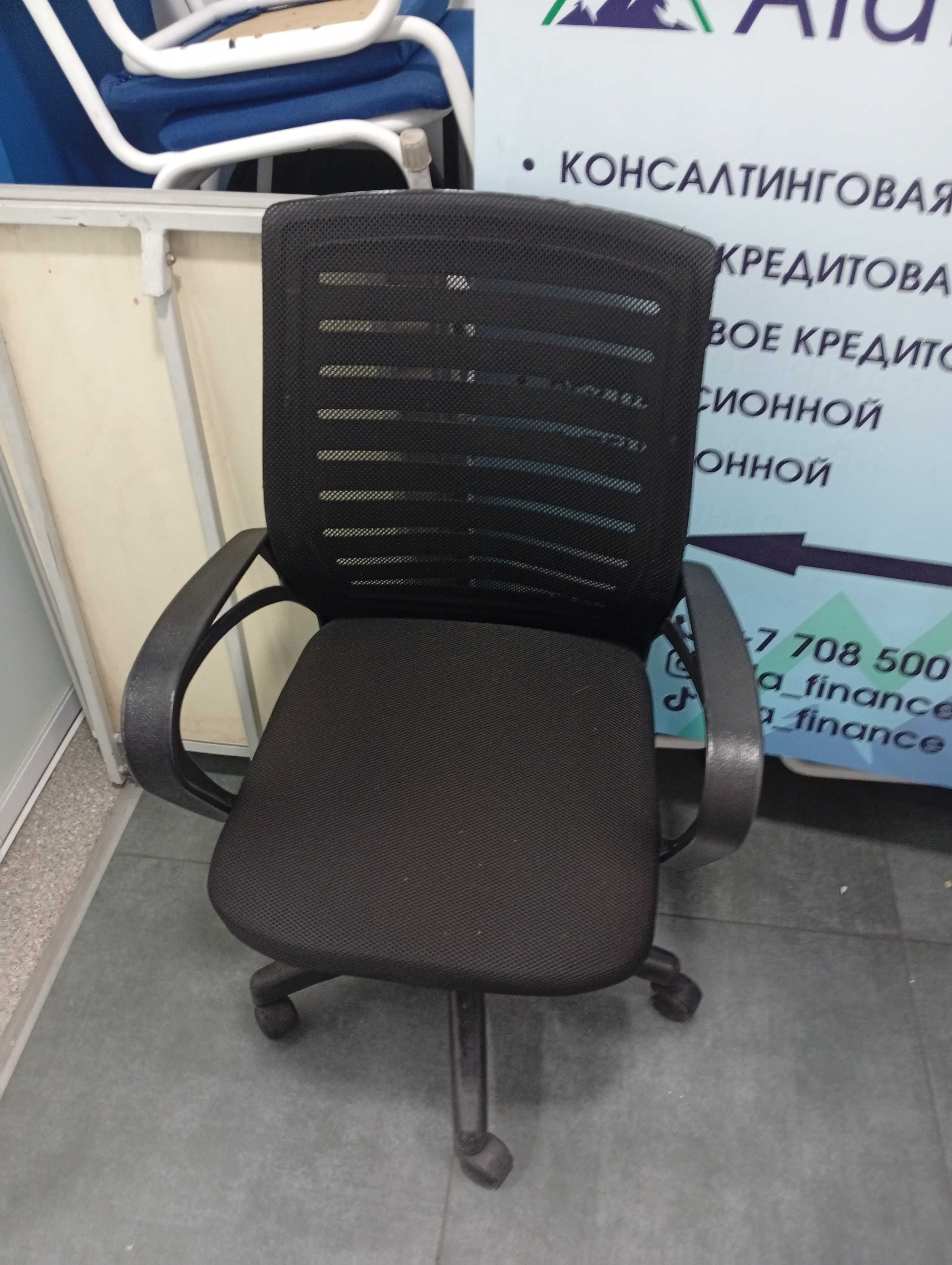 Столик для офиса