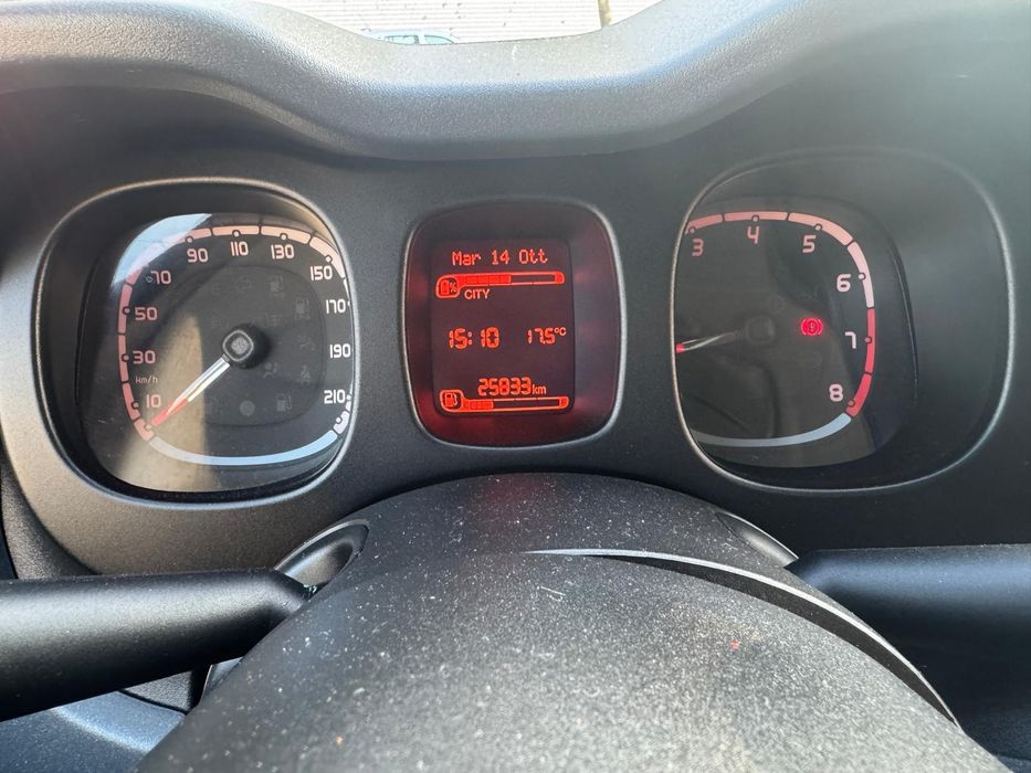 Fiat Panda 2023 Hibrida. 27000 km