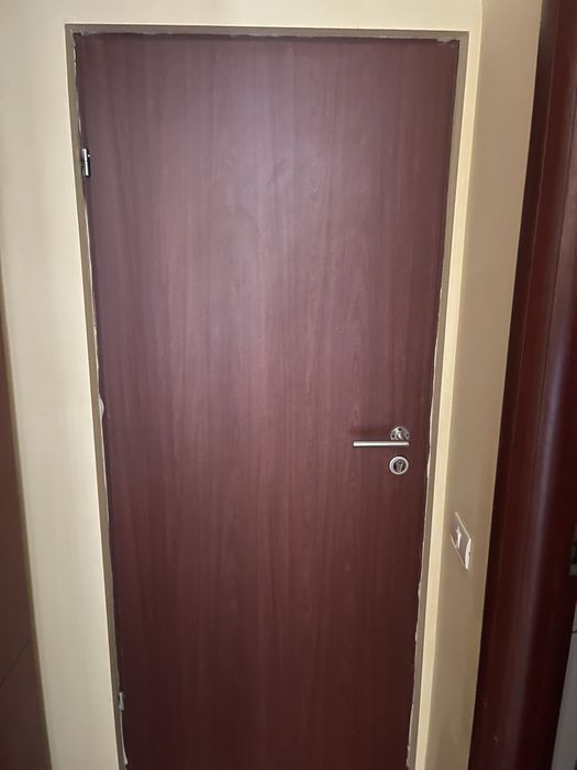 Usi de interior cu toc cu tot