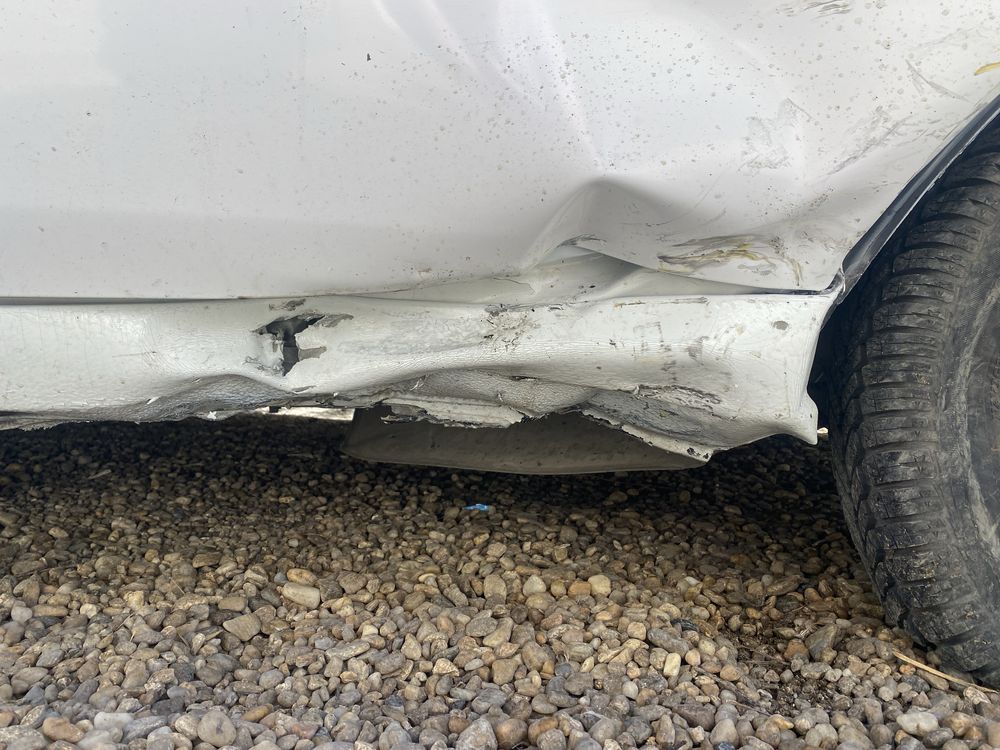 Peugeot 306 - usor avariat
