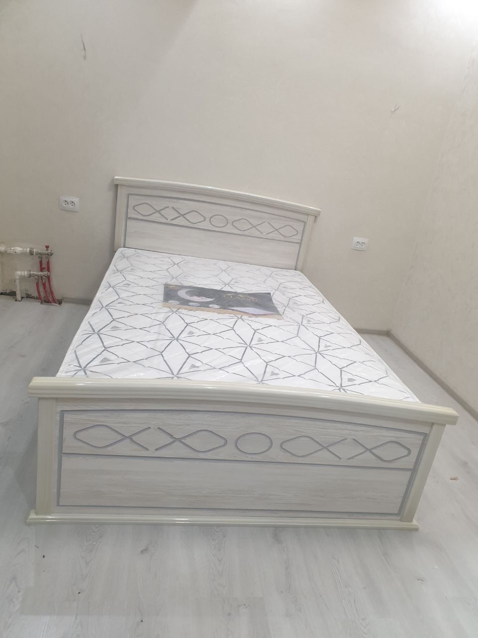 Bir kishilik krovat