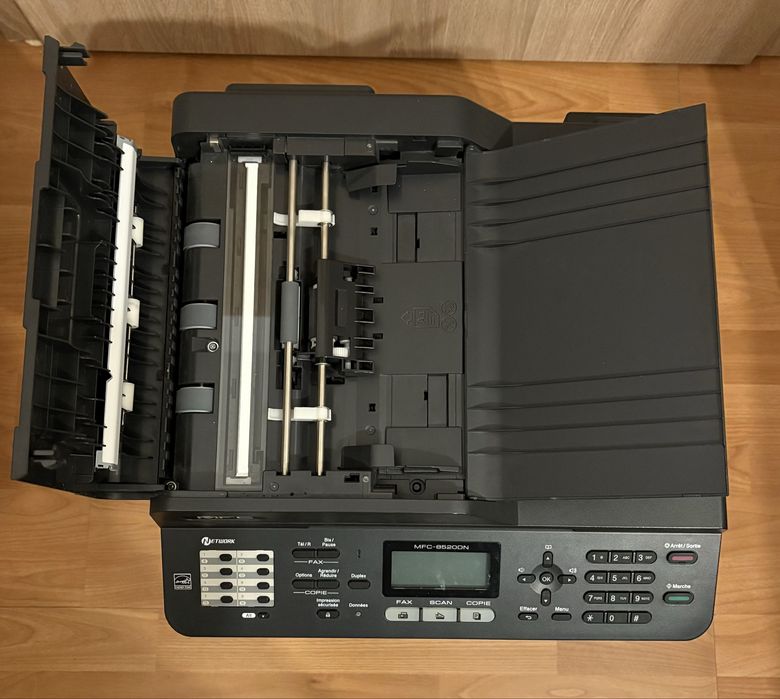 Imprimantă Brother MFC-8520DN