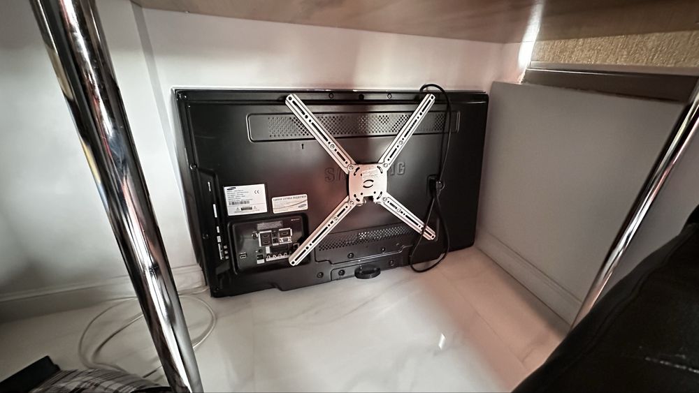 Телевизор Samsung оригинал