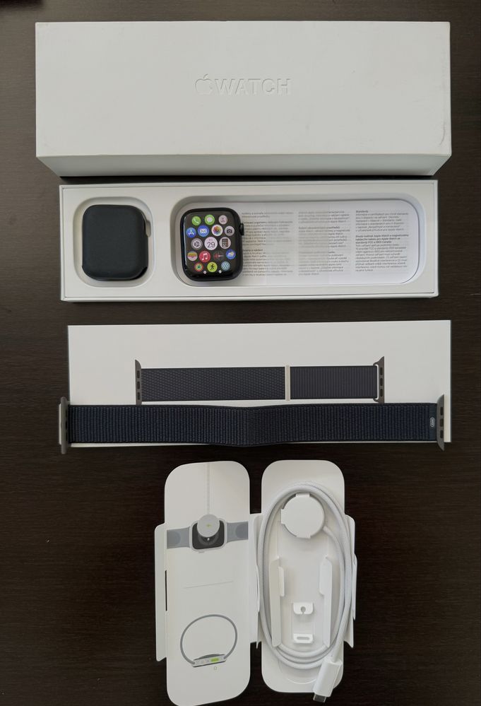 Смарт часовник Apple Watch 9, 45 мм, Midnight Aluminium Case