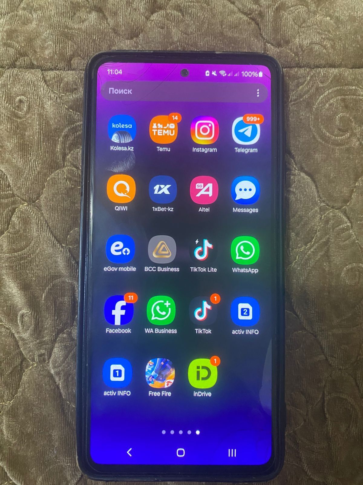 Продам телфон А72