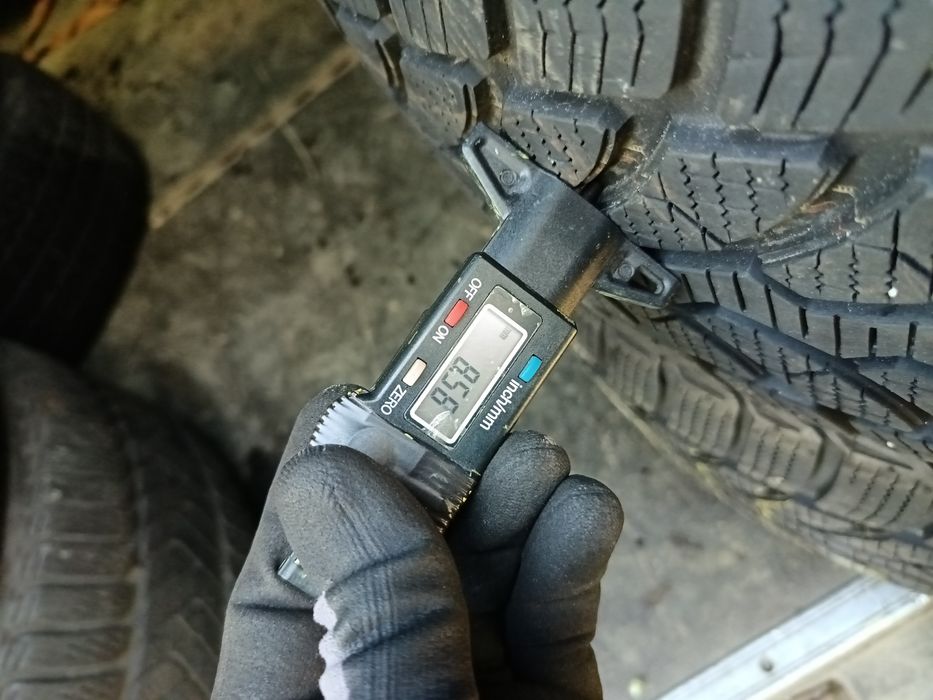 Anvelope MS iarna 225 50 17 bridgestone runflat 2018 7.8-8.5mm