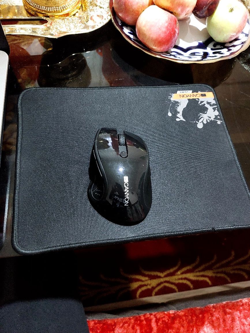Asus yangiday turibdi surochna sotyabman