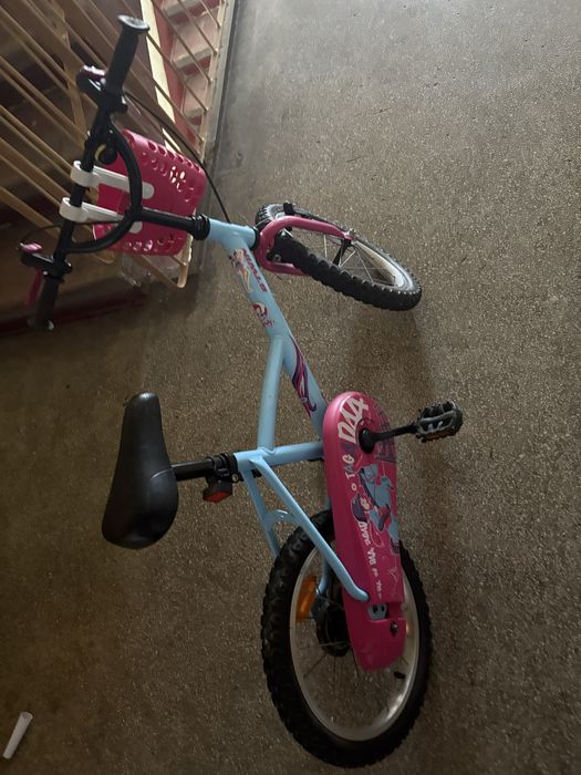 Vand 2 biciclete pentru copii.