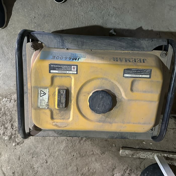 Бензиновый генератор пользавались 5 ,6 раза