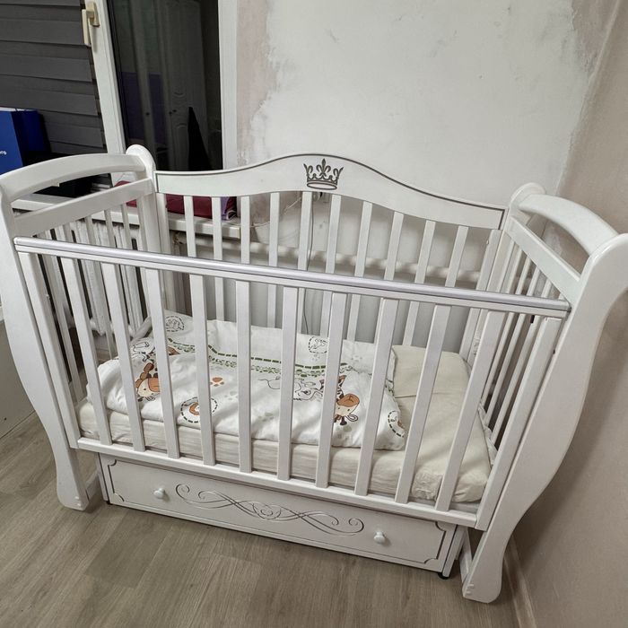 Продам детскую кроватку