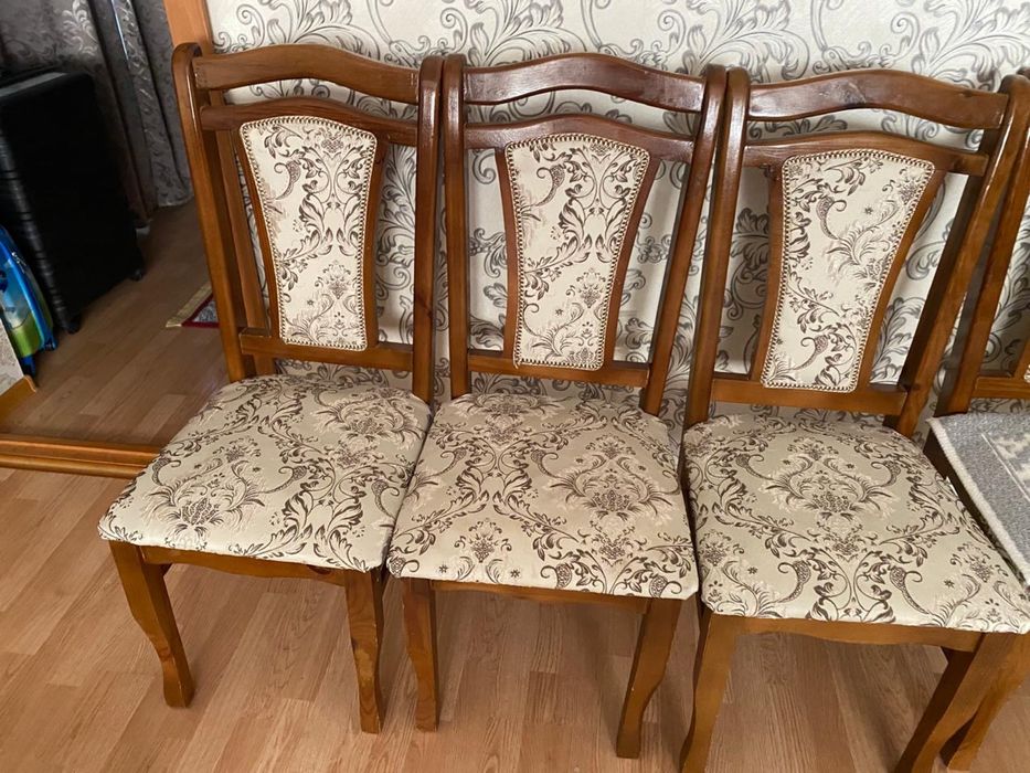 Стулья для гостиной