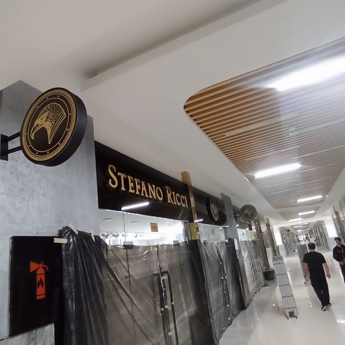 Reklama xizmati tashqi reklama bukva baner orakal stela korob