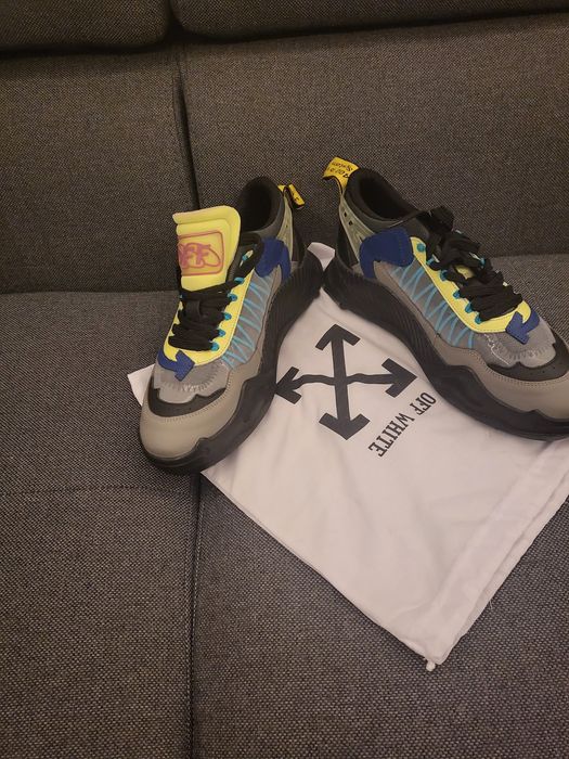 Off white adidasi bărbați