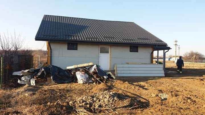 Vand container modular tip casa de locuit din structura metalica învel