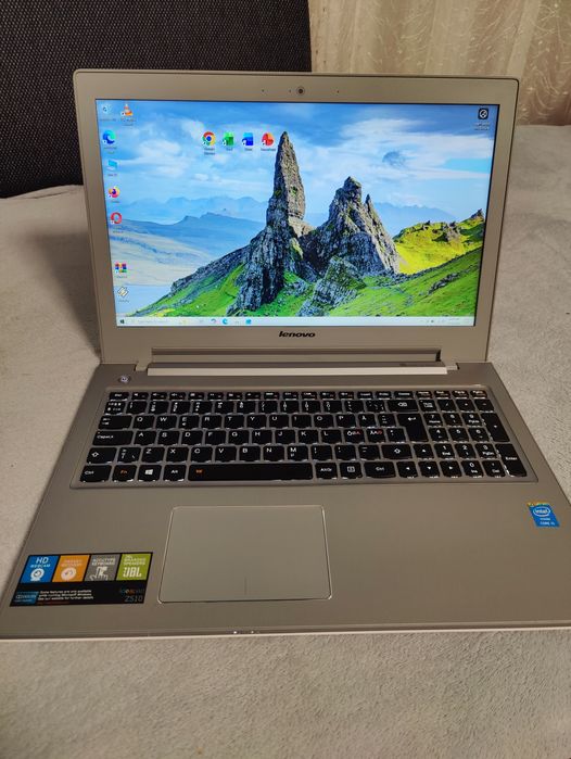 Laptop gaming școală Lenovo i5 Ram 8Gb ddr4 video 4Gb ssd 256Gb win 10
