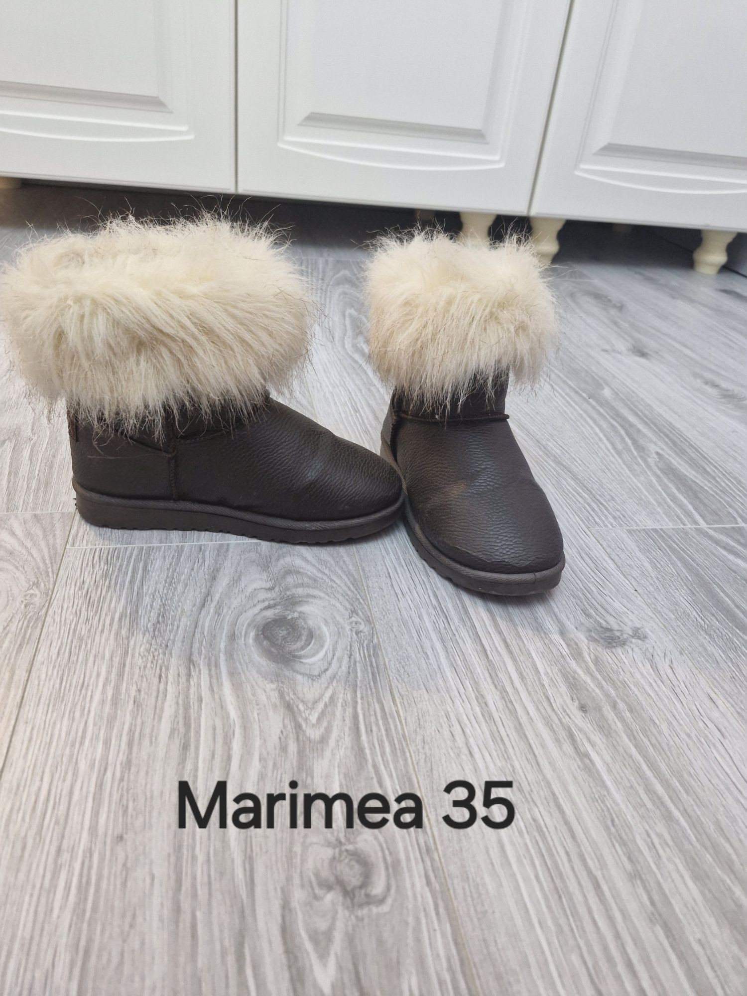 Ghete din piele ecologica  cu blanita