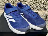 Vand pantofi sport marca ADiDAS